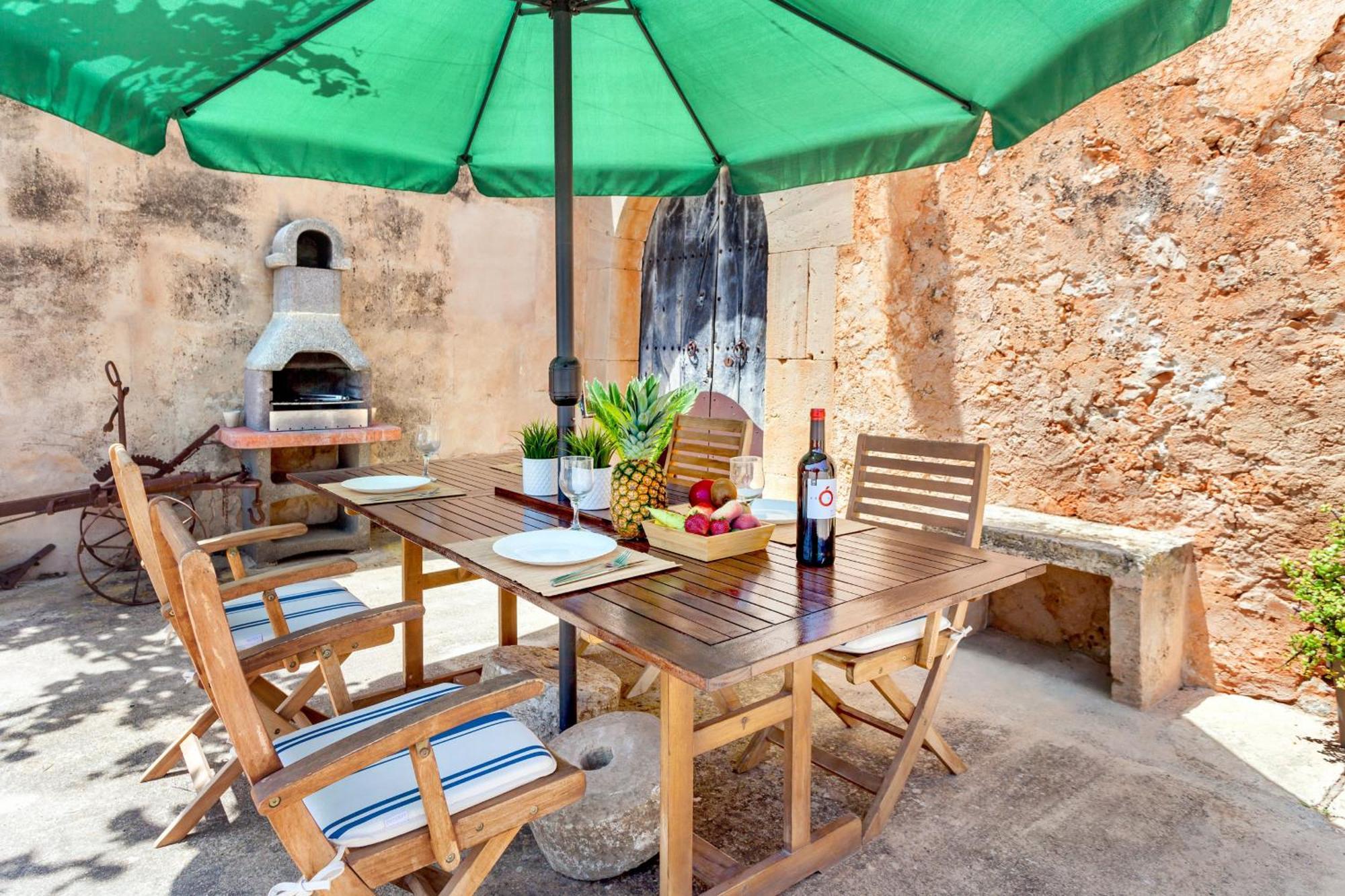 Casa Antigua Guest House Santanyi Exterior photo